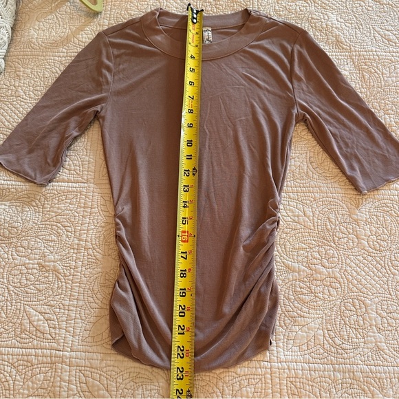 Free People Mauve Ribbed Woman’s Top Half Sleeves Layering Fitted Fall Festival - Picture 6 of 13